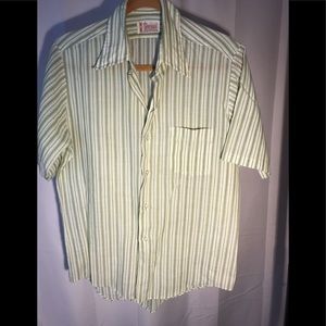 Men’s Vintage short sleeve button down Towncraft M